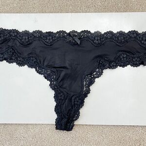 Victoria’s Secret Very Sexy Black Satin Lace Trim Thong Panties VS Medium M